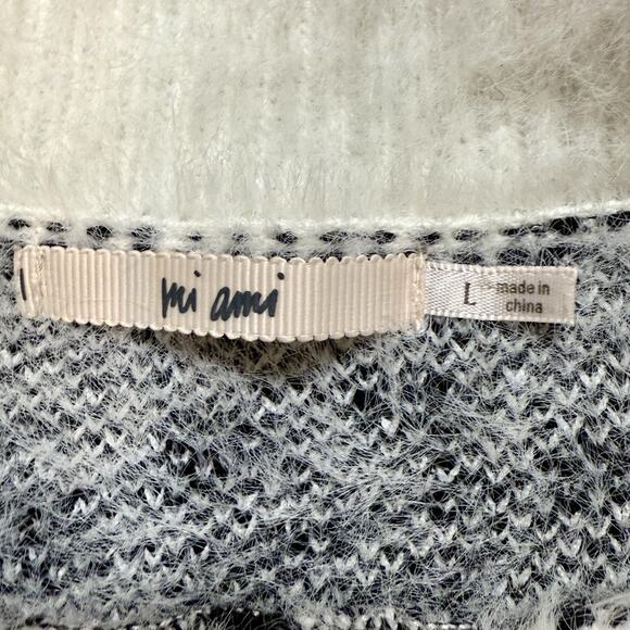 Mi Ami Women’s Ivory Snow Leopard Fuzzy Cropped Nylon Viscose Sweater Size Large - Picture 3 of 8